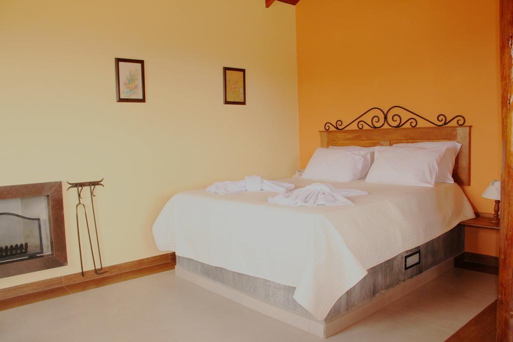Pousada Gaya Carrancas Habitación foto