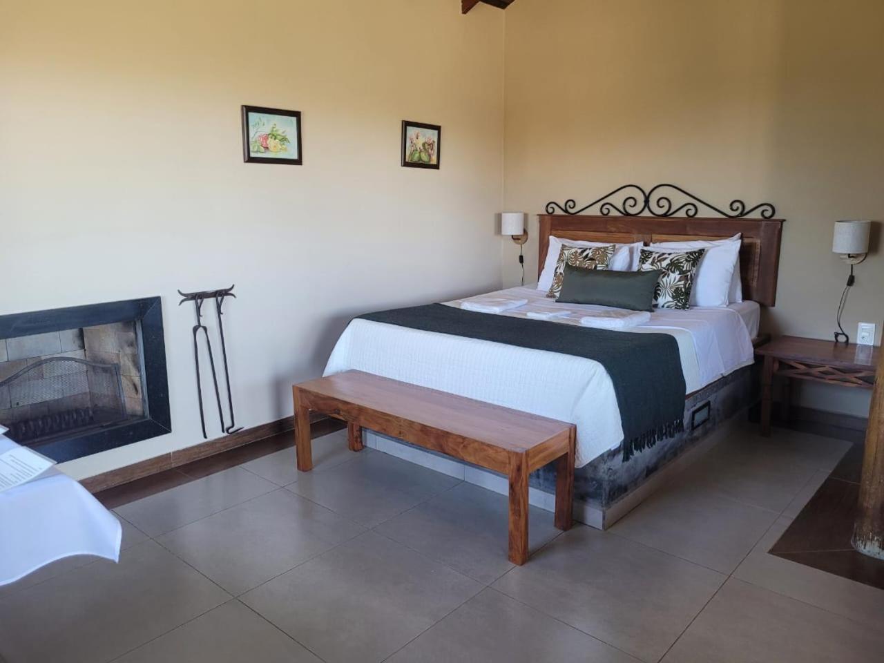 Pousada Gaya Carrancas Habitación foto